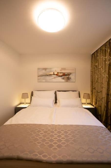Schoenes Living Am Donauufer Vienna Exterior photo