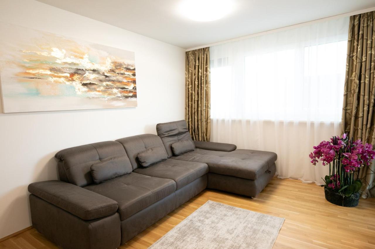 Schoenes Living Am Donauufer Vienna Exterior photo